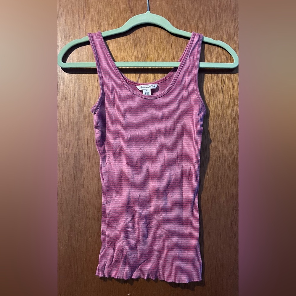 Abercrombie & Fitch Pink & Pink Striped Ribbed Tank Size Medium Y2K